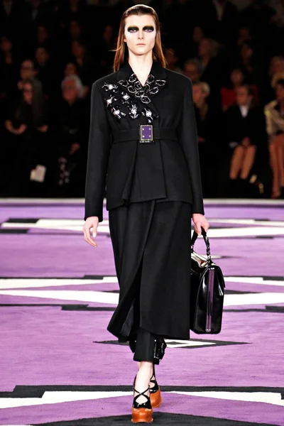 Look 2
